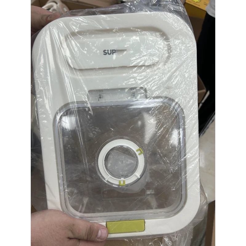 家用防潮密封米桶可装大米面粉宠物粮食品收纳