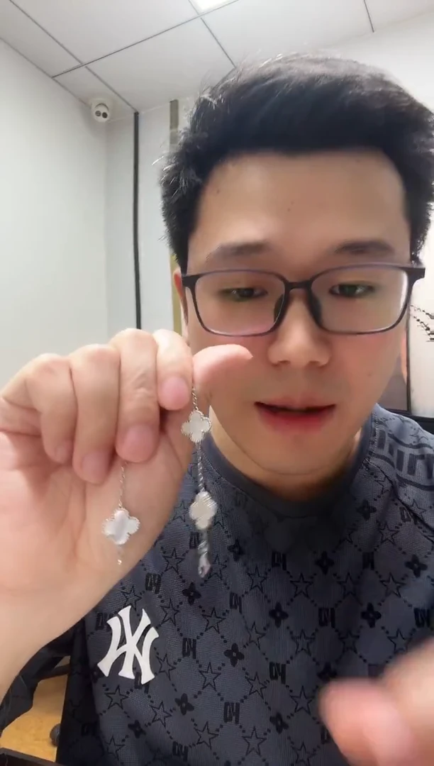18K金镶嵌贝壳（贝母）手链方***️白色k白，五花手链