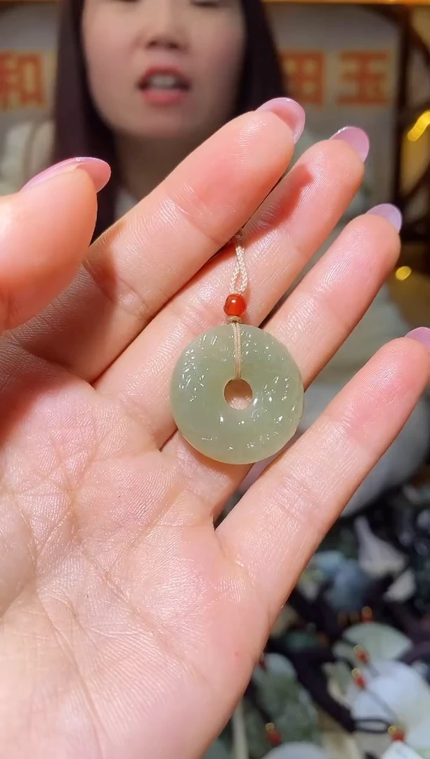 未镶嵌和田玉挂件1