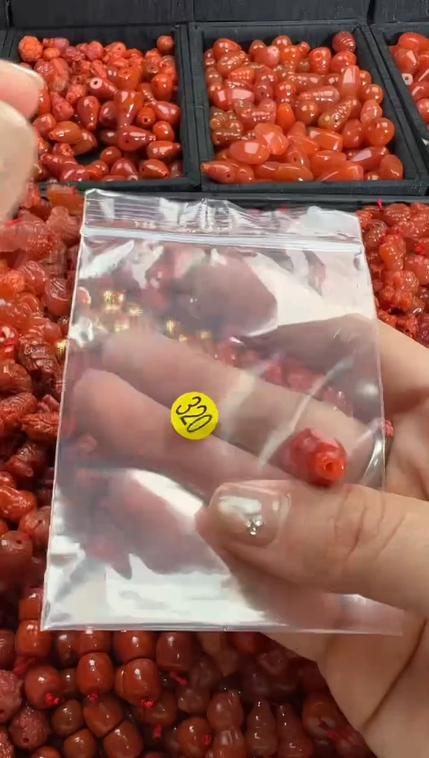 【闪购商品】南红玛瑙颈饰未镶嵌1