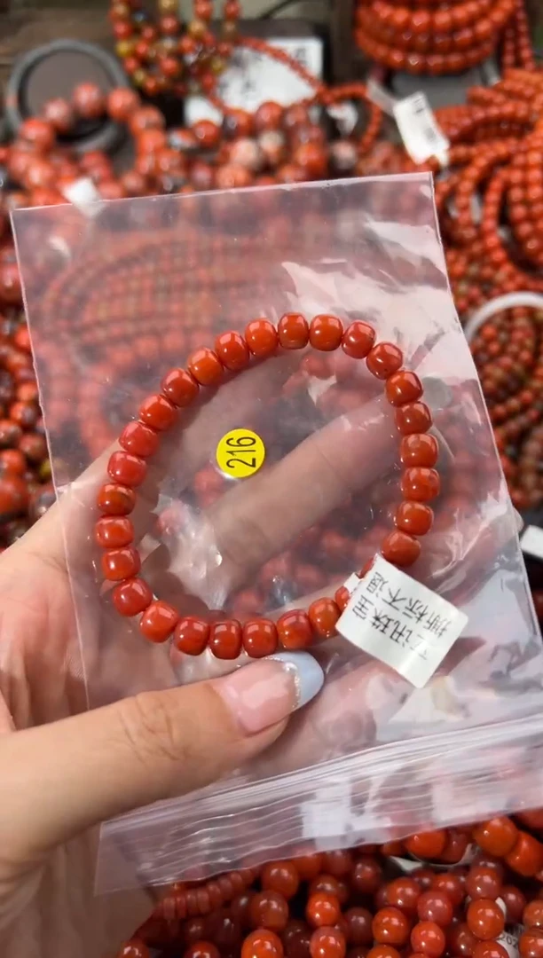 未镶嵌手串南红玛瑙6+