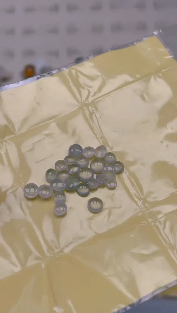 裸石翡翠天然翡翠蛋面68