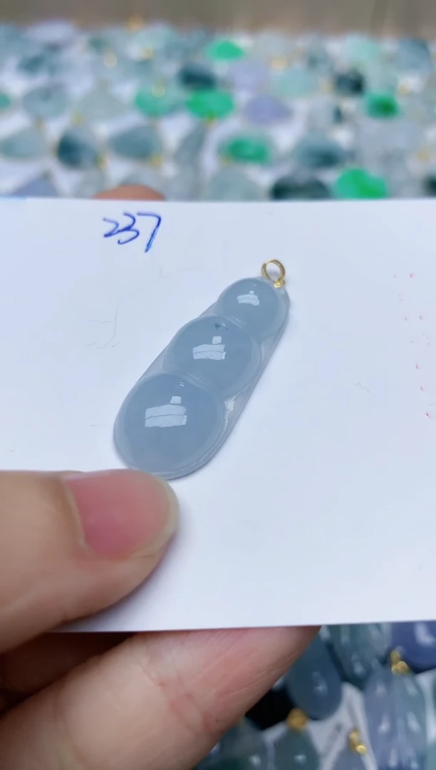 【闪购商品】翡翠颈饰18K金镶嵌天然翡翠A货    237