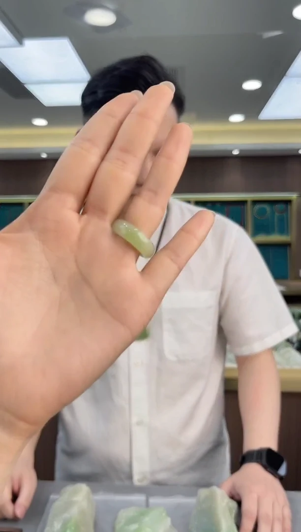 未镶嵌戒指和田玉翠青戒圈