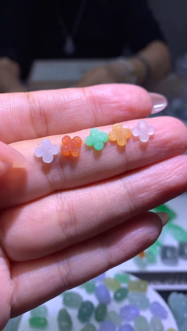 【闪购商品】定制翡翠未镶嵌毛货