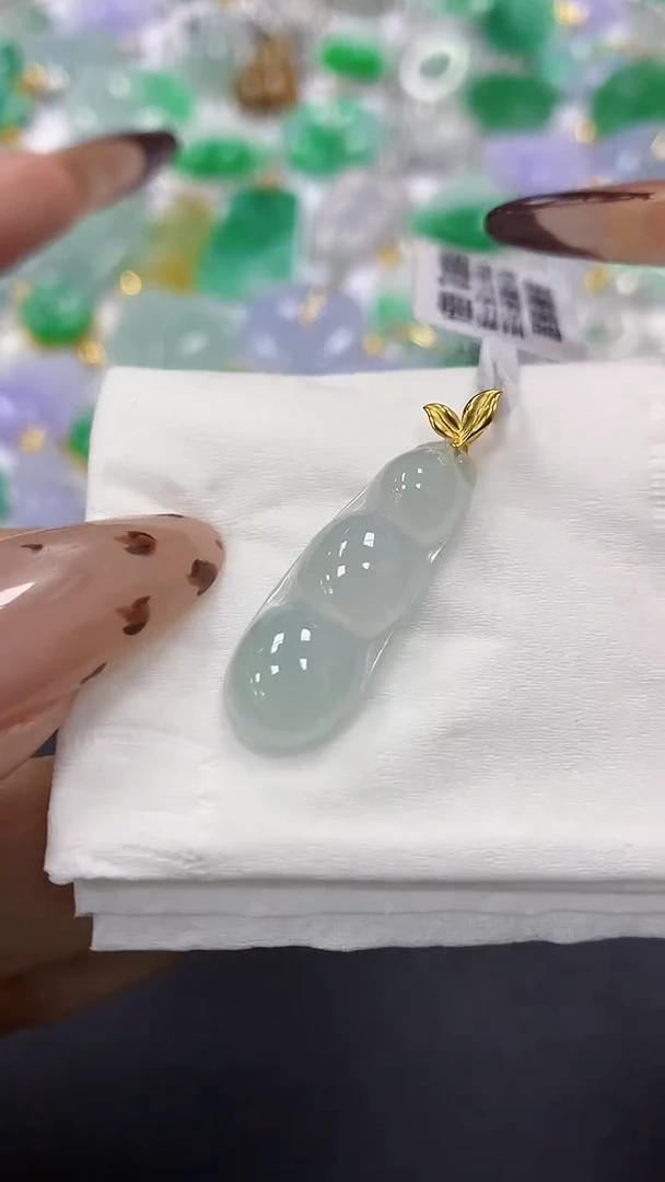 颈饰18K金镶嵌翡翠a货假一赔三支持复检百元上9元证书费自理