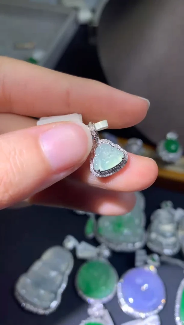 吊坠(不含链)18K金镶嵌翡翠吊坠