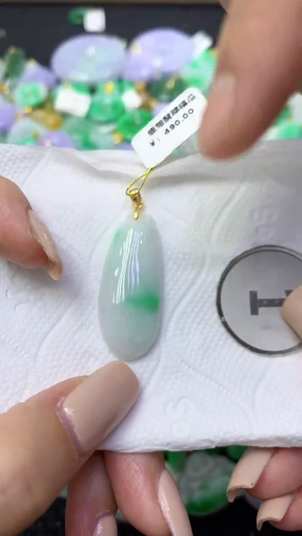 颈饰未镶嵌翡翠天然缅甸翡翠A货