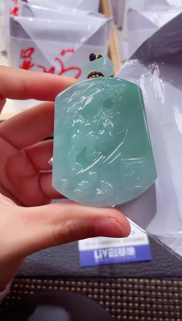 未镶嵌挂件翡翠000111