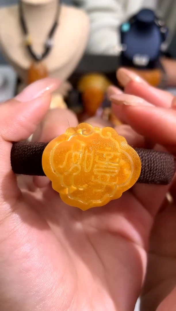 【闪购商品】蜜蜡裸石未镶嵌似玉