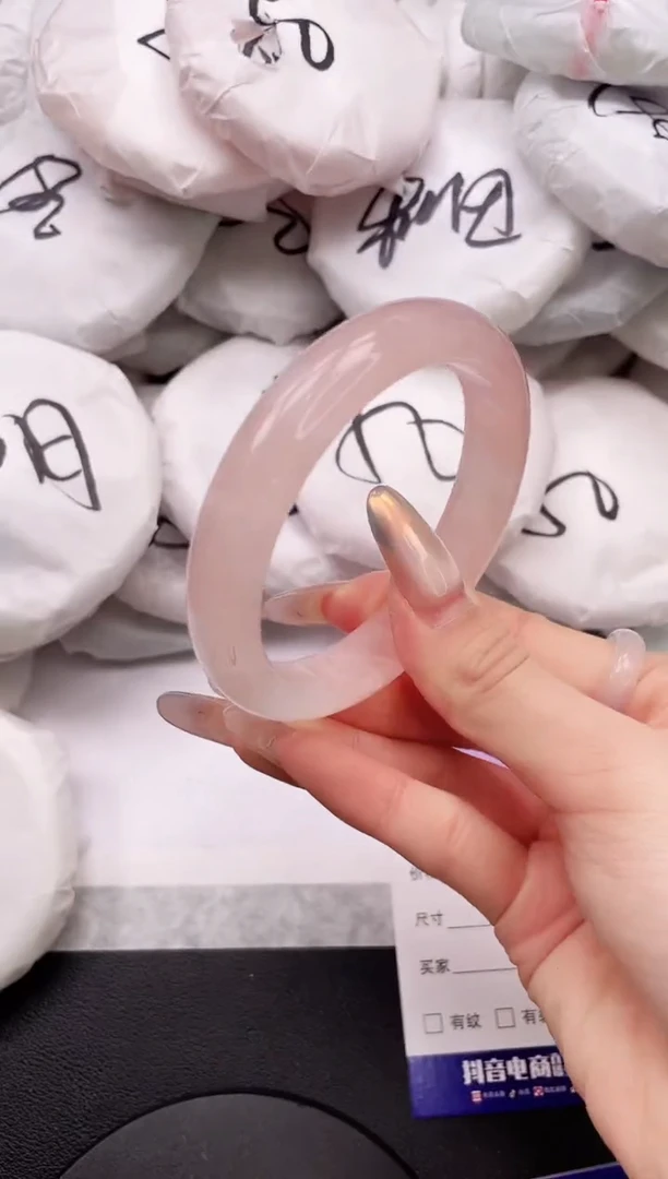 【闪购商品】石英质玉手镯未镶嵌1K177-60