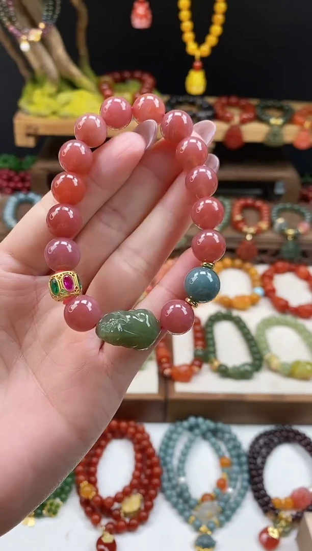 未镶嵌玛瑙手饰貔貅