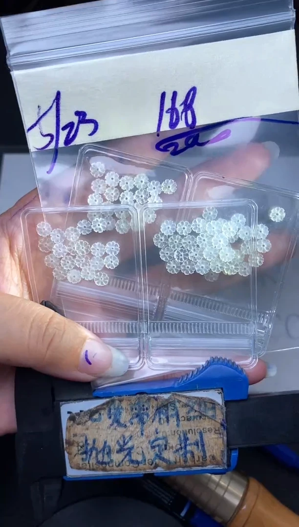 未镶嵌定制翡翠毛货需抛光多样性拍一发一