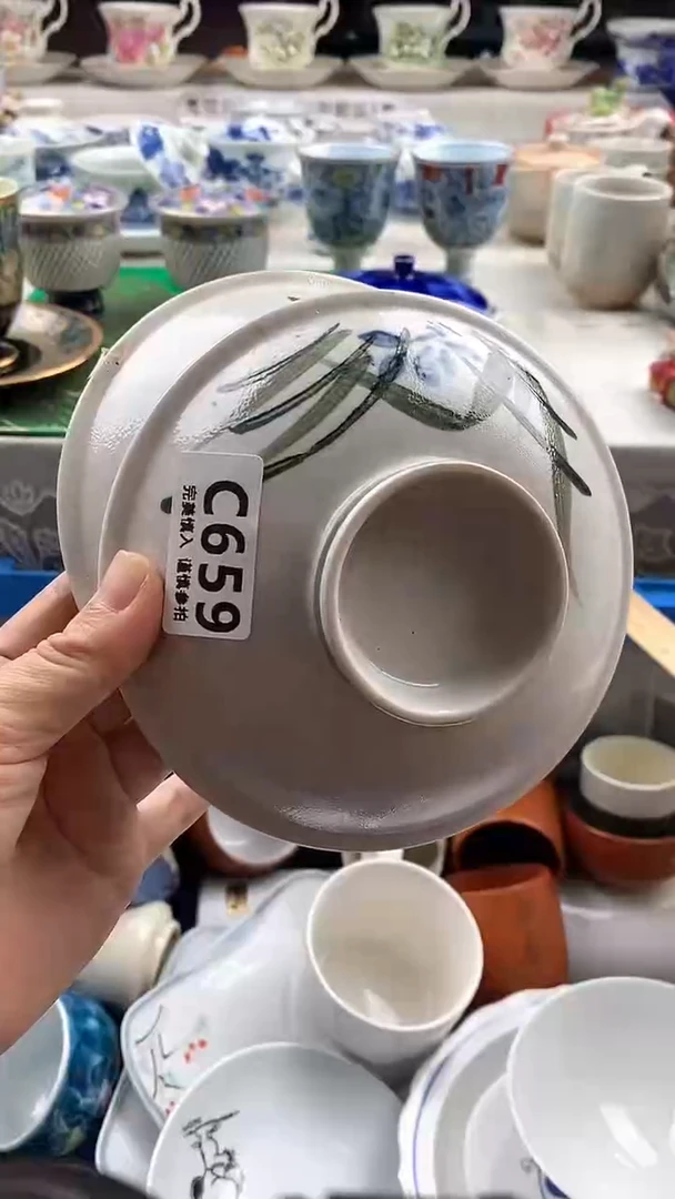 瓷片晴**妹        659