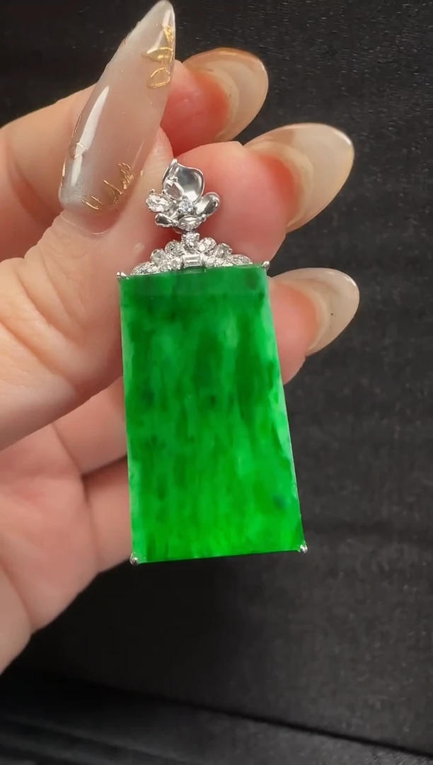 【闪购商品】翡翠颈饰18K金镶嵌156无事牌一个