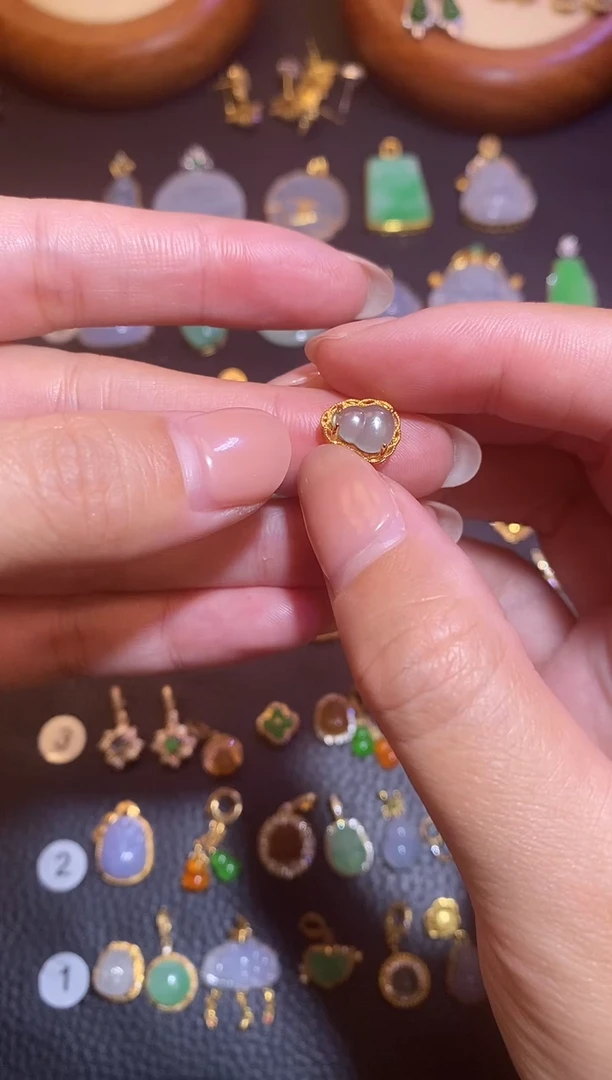 颈饰银S925镶嵌翡翠a货翡翠