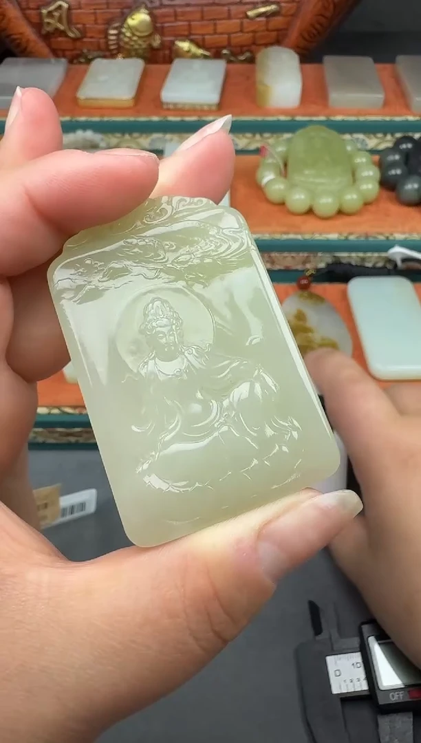 和田玉未镶嵌颈饰4