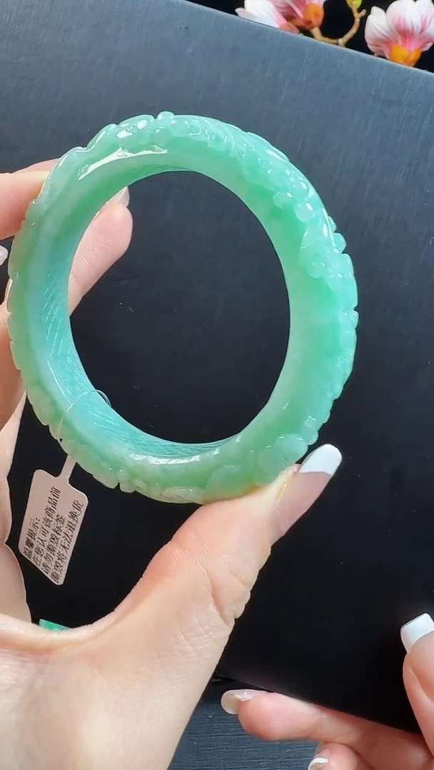 未镶嵌手镯翡翠手镯