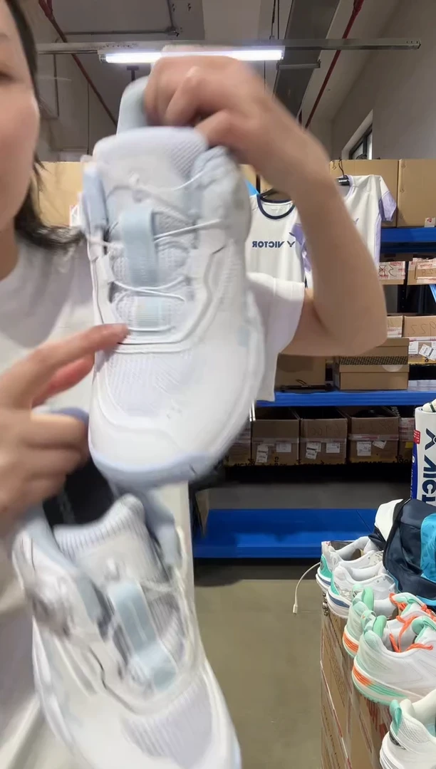 音爆鞋，白蓝色 39码