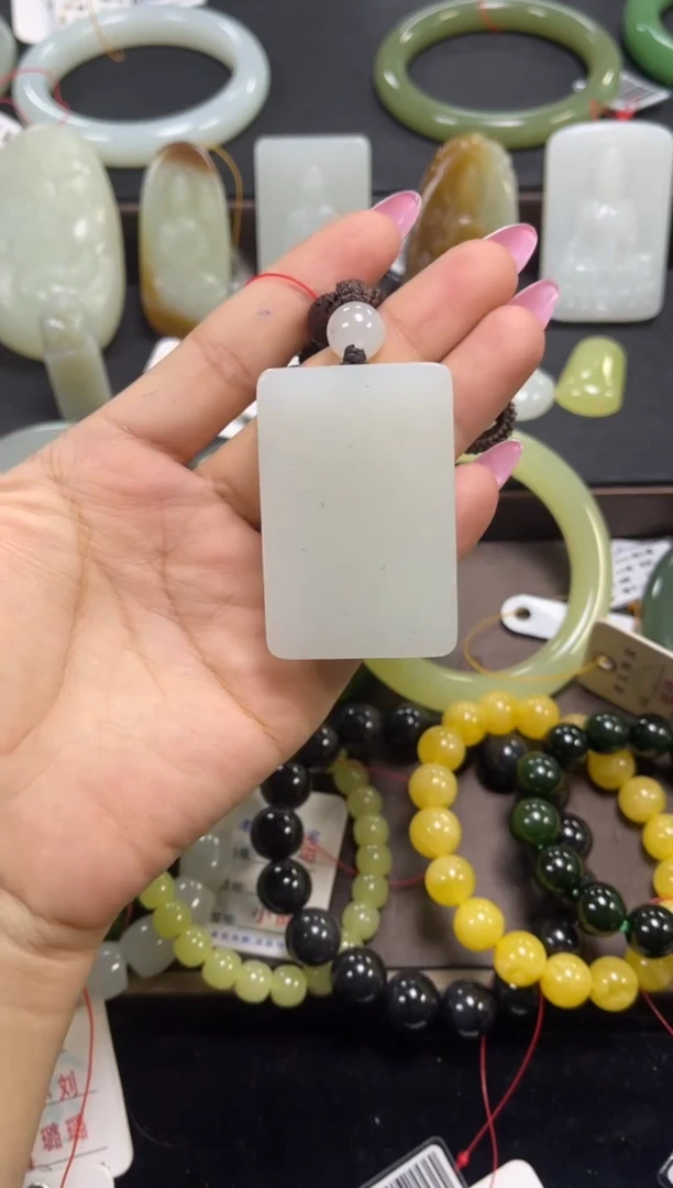 吊坠(不含链)未镶嵌和田玉新疆和田黑山料 无事牌 9015125有暗裂