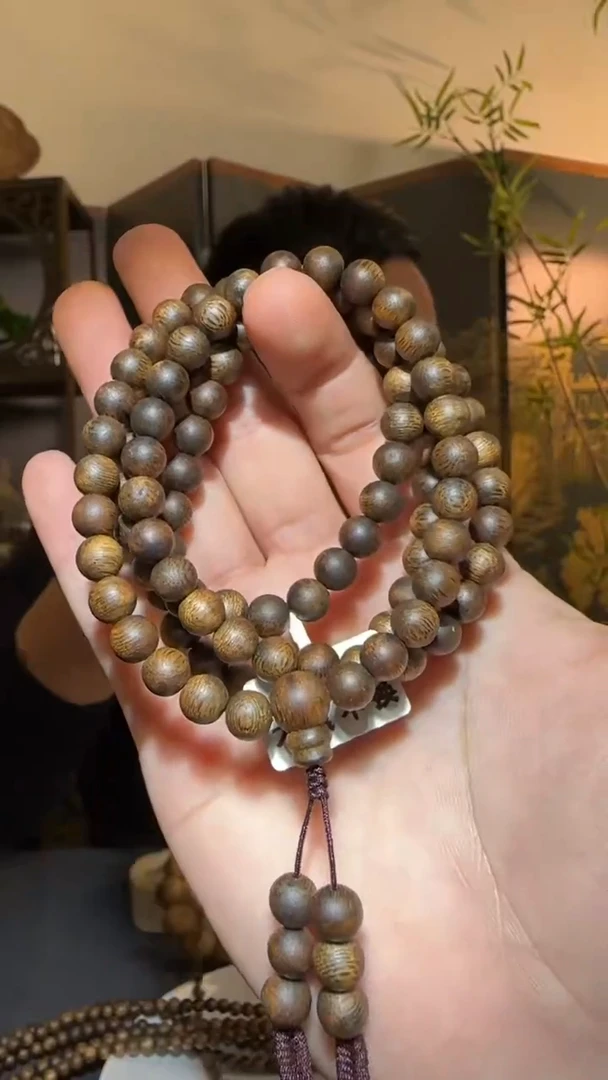 【闪购商品】沉香手串多圈透顶绿圆浮0.7/19g多样性发一条