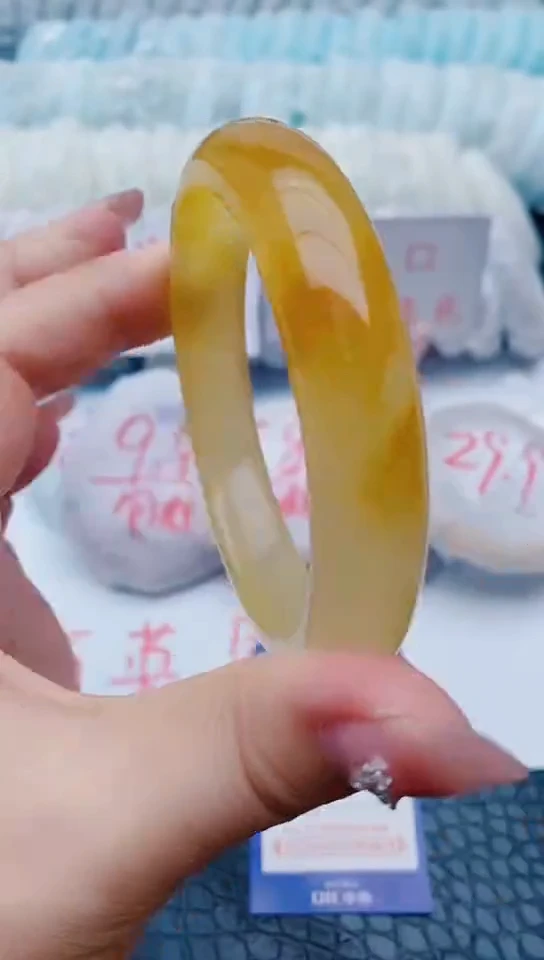 石英质玉手镯未镶嵌y184+62-63