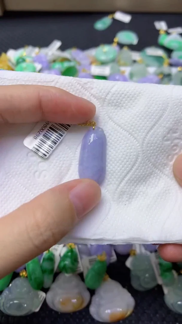 颈饰18K金镶嵌翡翠天然缅甸翡翠A货