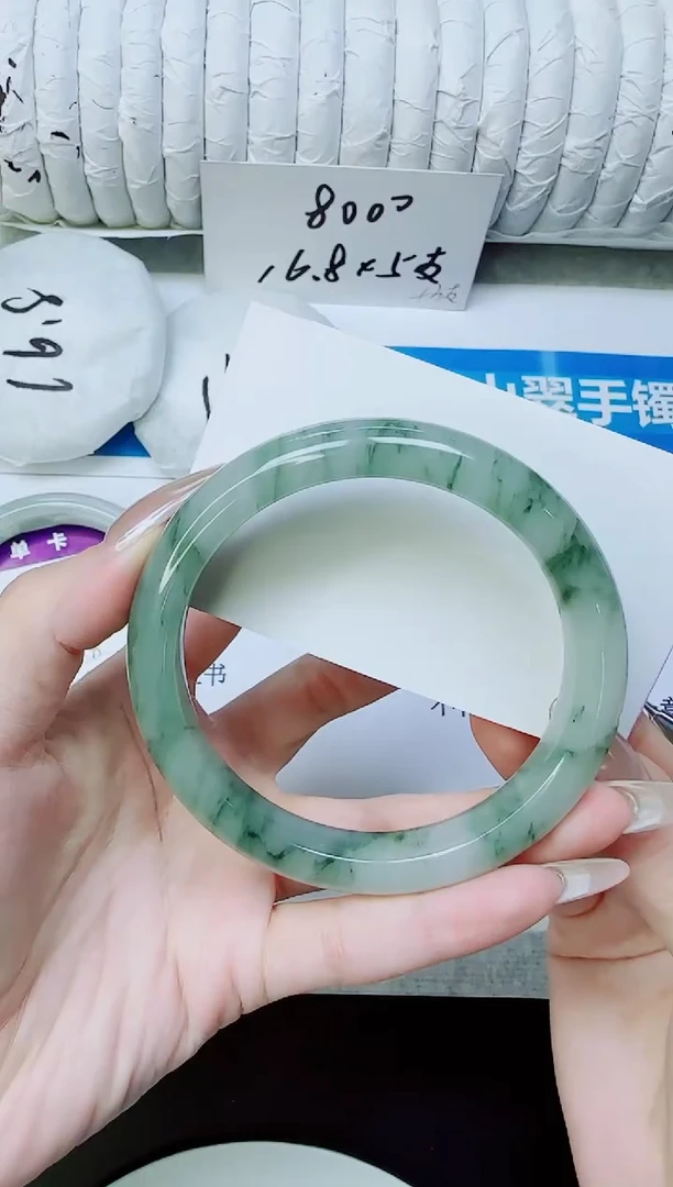 未镶嵌手镯石英质玉71/62.6