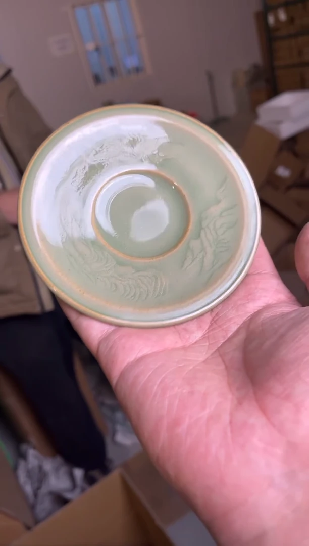 【闪购商品】瓷微瑕山水拖1个
