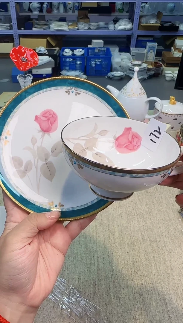 瓷片随***W泡泡家的瓷器好好看