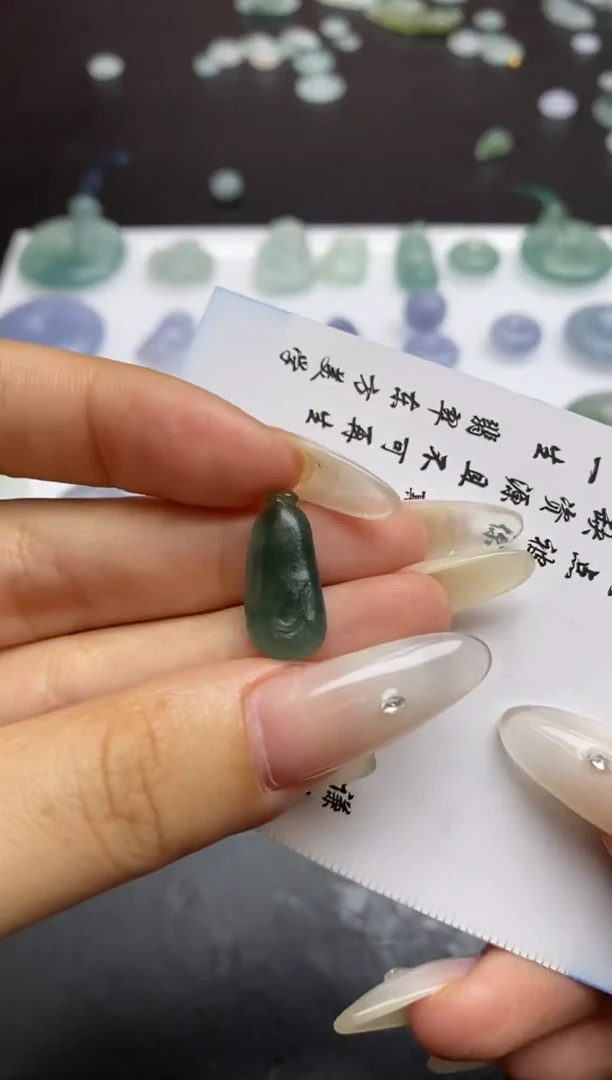 定制翡翠未镶嵌翡翠毛货~