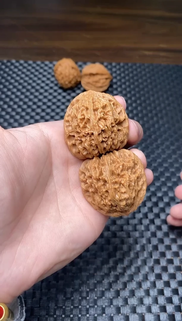 把件文玩核桃全品打底高炮南疆石41.5尺（50克）