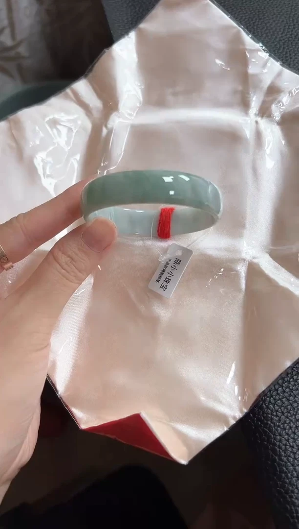 未镶嵌手镯翡翠圈口53