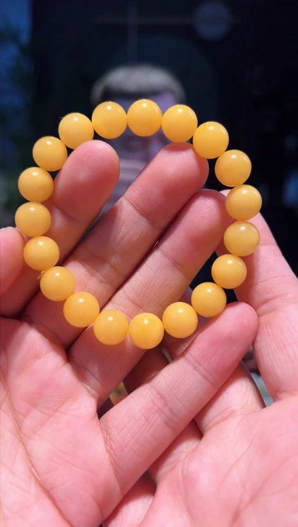 【闪购商品】蜜蜡手串未镶嵌10+(鸡油黄)