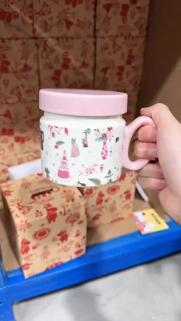 【闪购商品】瓷片姆明粉色派对盖杯