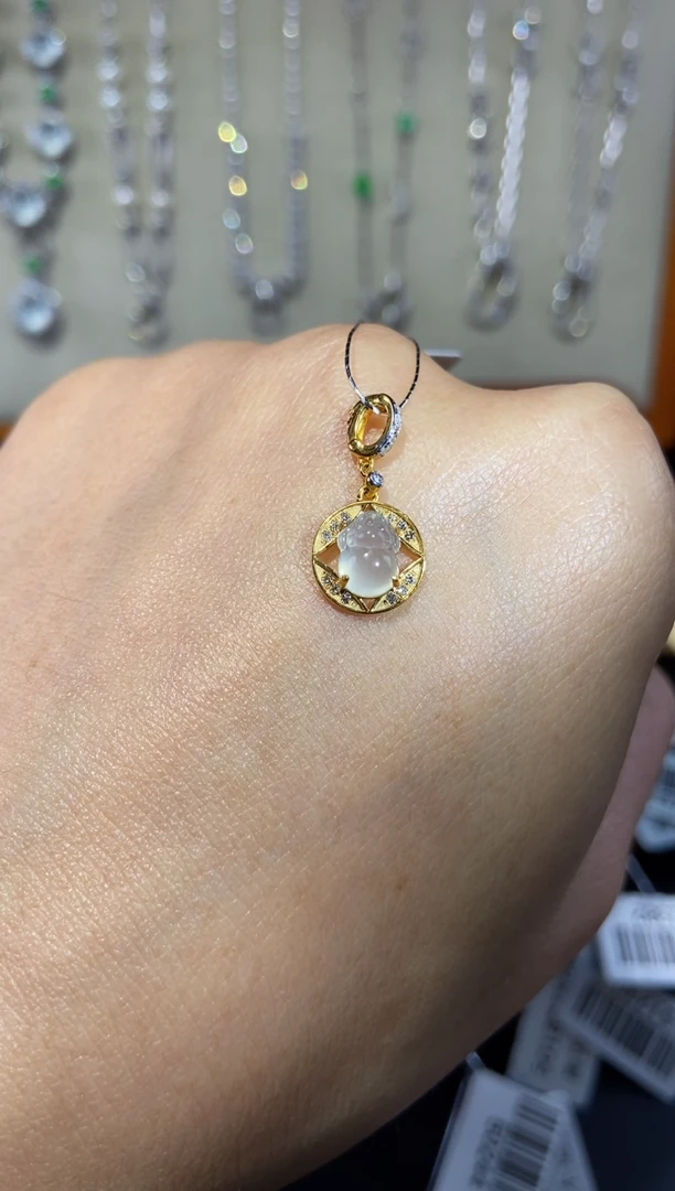 【闪购商品】翡翠颈饰18K金镶嵌吊坠