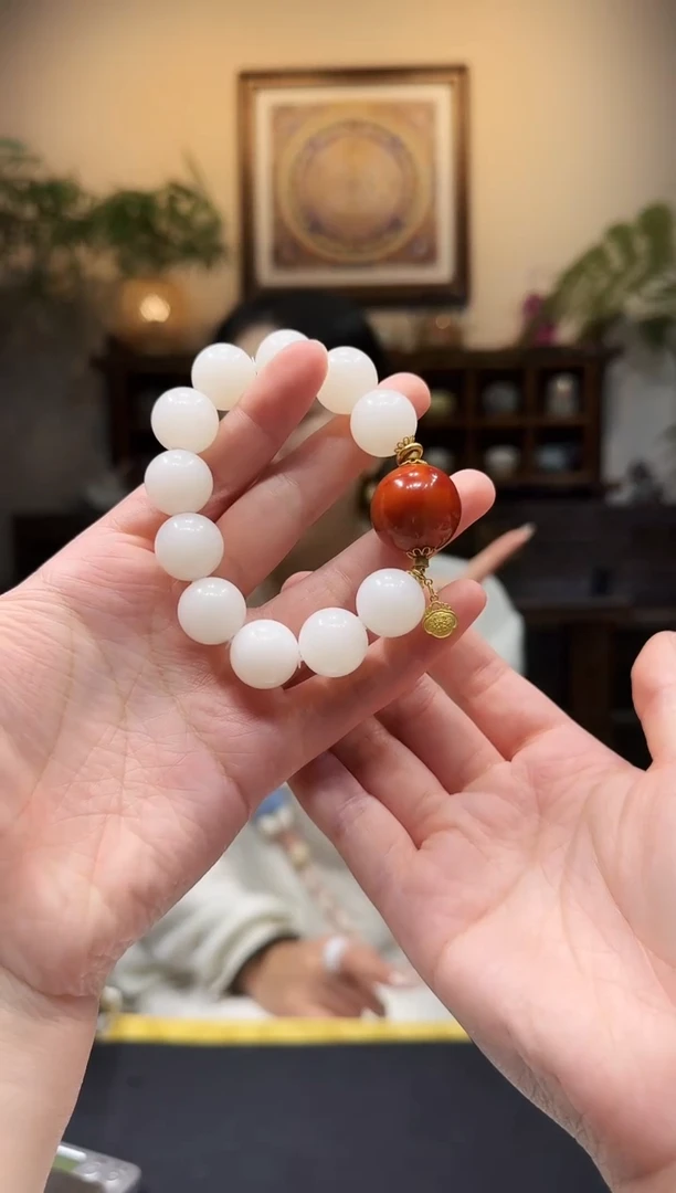 未镶嵌手链和田玉手串