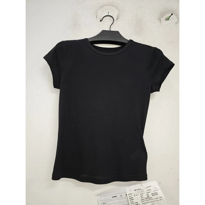 王少女YOKLASS 【清清】黑色圆领短袖T恤 T35074S52