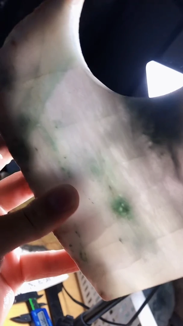 翡翠未镶嵌颈饰天然缅甸A货翡翠