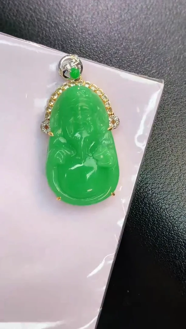 颈饰18K金镶嵌翡翠赠礼盒 珍珍