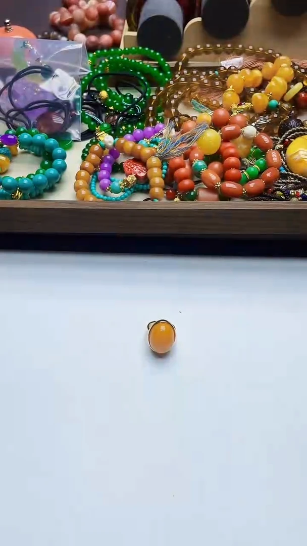 裸石琥珀未镶嵌000000000575