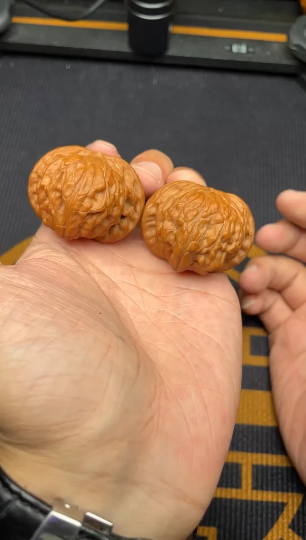 文玩核桃吊坠磨盘40