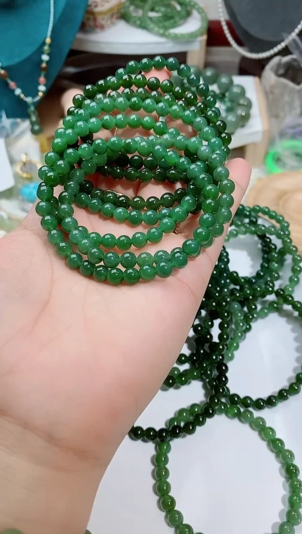 手链未镶嵌和田玉（碧玉）A1多样性发其一