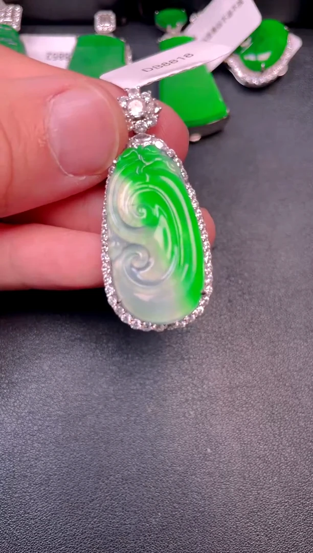 吊坠(不含链)银S925镶嵌翡翠吊坠