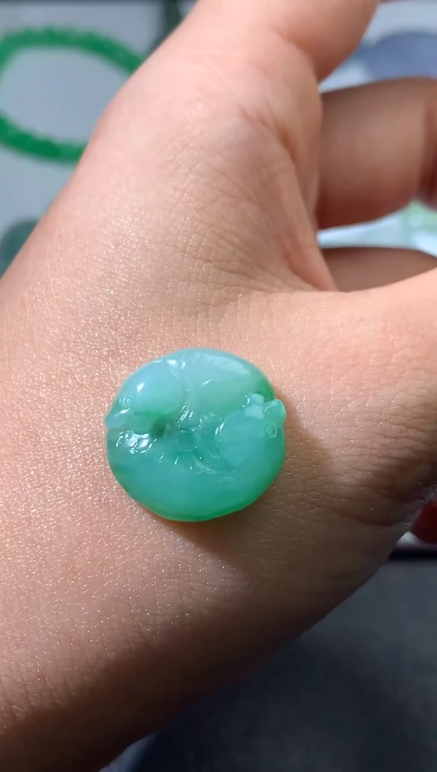 未镶嵌定制翡翠毛货