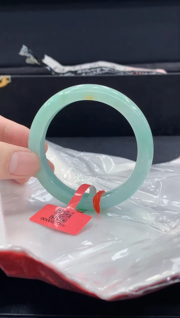 未镶嵌手镯翡翠翡翠手镯