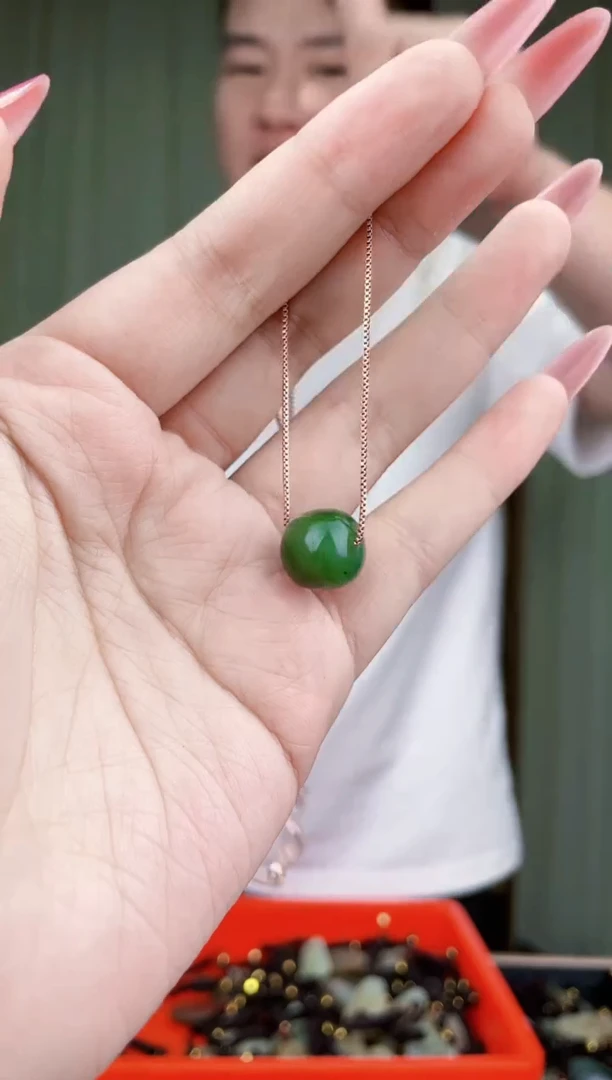 和田玉未镶嵌挂件拍一发一，多样性发货！