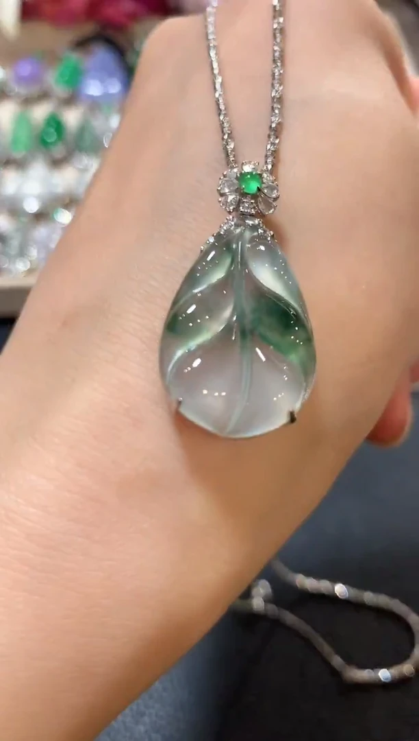 吊坠(不含链)18K金镶嵌翡翠z60