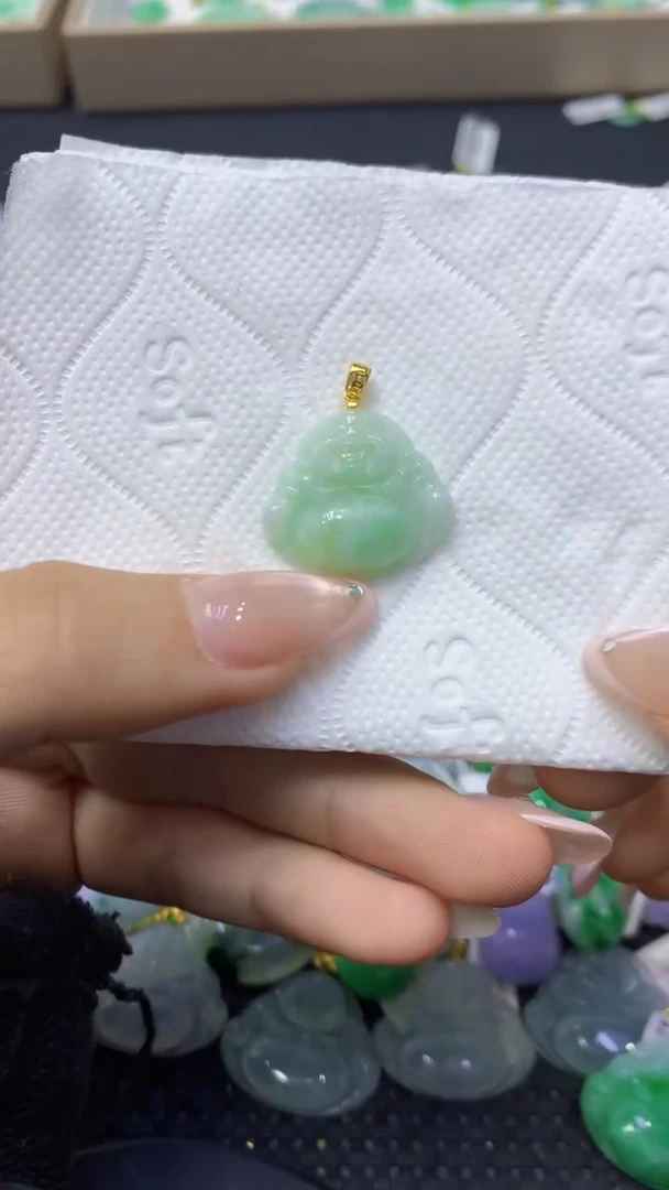 颈饰未镶嵌翡翠天然缅甸翡翠A货