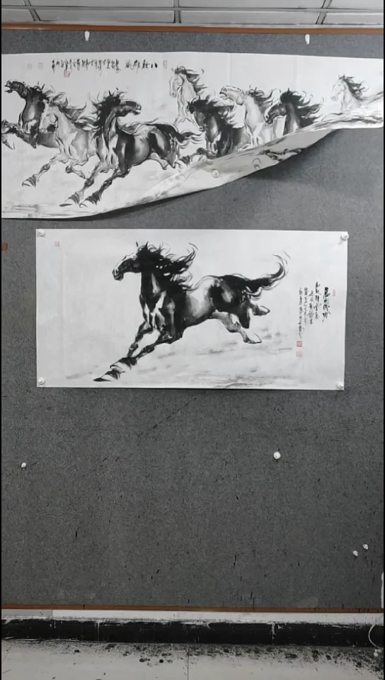 国画水墨写意单骏马图